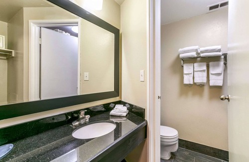 Rawlins Hotel | Quality Inn Rawlins I-80