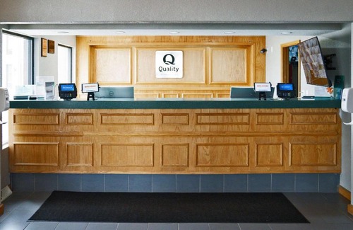 Seymour Hotel | Quality Inn Seymour I-65