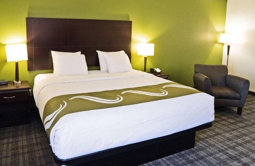 Seymour Hotel | Quality Inn Seymour I-65