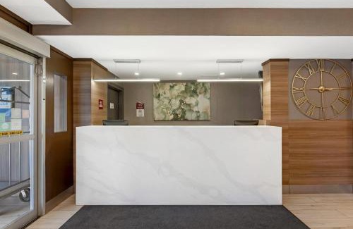 Clearview Hotel | Quality Inn & Suites