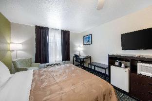 Clayton Hotel | Quality Inn & Suites Clayton, NM