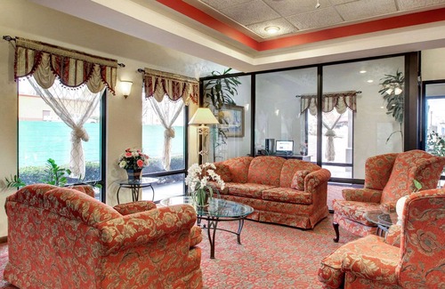 Clinton Hotel | Quality Inn & Suites Clinton - Jackson West