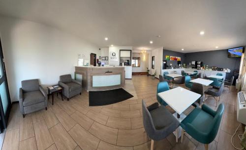 Eau Claire Hotel | Quality Inn & Suites Eau Claire University Area