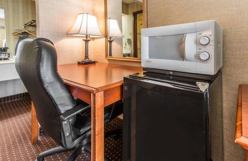 Erie Hotel | Quality Inn & Suites Erie near Casino