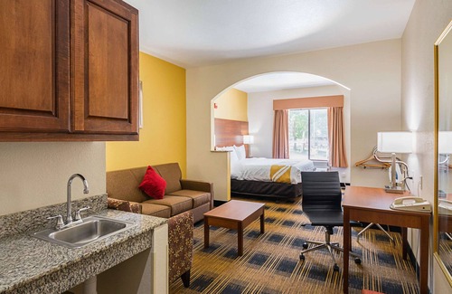 Lampasas Hotel | Quality Inn & Suites Lampasas