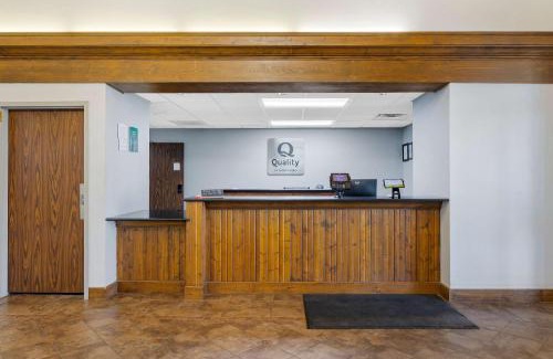 Monterey Hotel | Quality Inn & Suites Monterey, TN - Crossville, TN