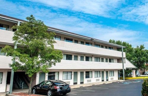 Wildwood Hotel | Quality Inn & Suites North Gibsonia