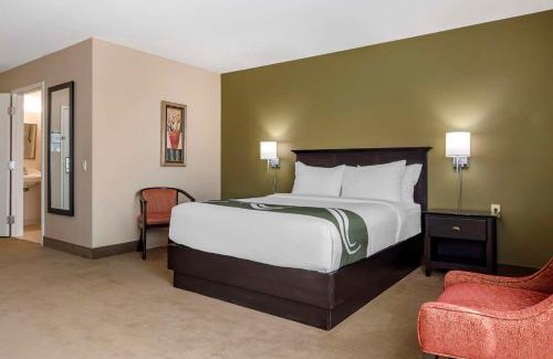 Quispamsis Hotel | Quality Inn & Suites Quispamsis