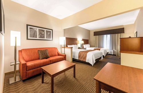 Fort Collins Hotel | Quality Inn & Suites University Fort Collins