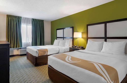 Bay City Hotel | Quality Inn & Suites