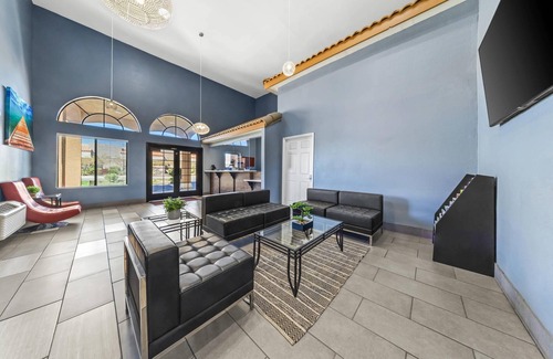 Hesperia Hotel | Quality Inn & Suites