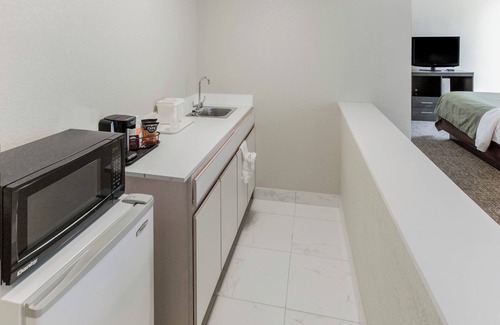 Plattsburgh Hotel | Quality Inn & Suites