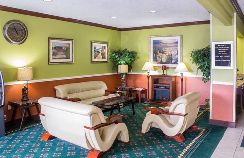 Sioux City Hotel | Quality Inn & Suites
