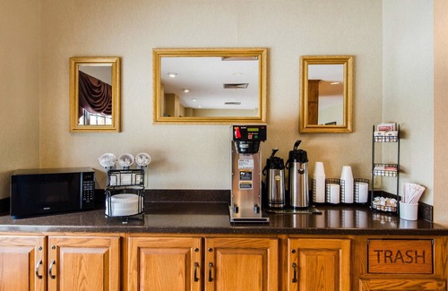 Summersville Hotel | Quality Inn Summersville - New River Area