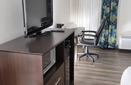 Terre Haute Hotel | Quality Inn Terre Haute University Area