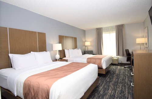 Marquette Hotel | Quality Inn