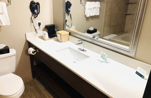 Gates-North Gates Hotel | Quality Inn