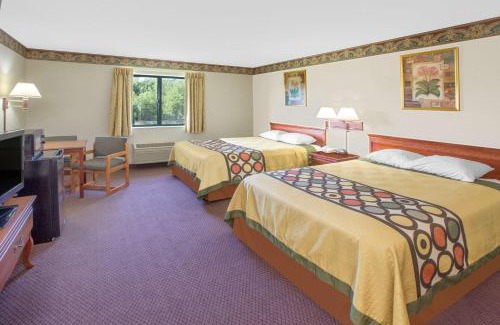 Shorewood-Tower Hills-Harbert Hotel | Quality Inn