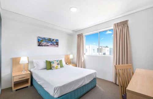 Wollongong Apartment | Quality Suites Pioneer Sands