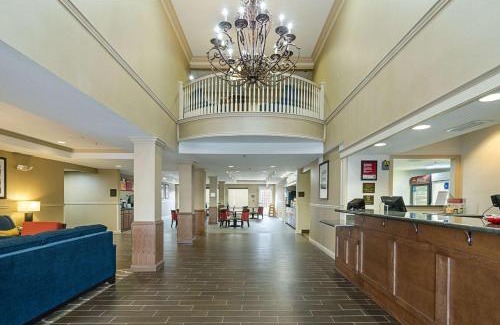 Springdale Hotel | Quality Suites Springdale West I-49