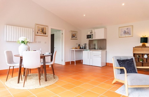 Shrewsbury Apartment | Quarry View Studio in Shrewsbury with Parking