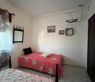 Sonega House | Quarto da casa da avó