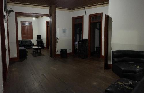 Ouro Preto House | Quarto inteiro, próx ao Centro - República Saideira