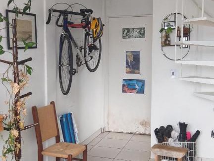 Cidade Baixa House | Quarto suite individual Compartilha somente a cozinha com o morador e sua cachorra Chori