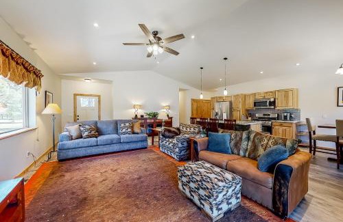 Pagosa Springs House | Quartz Court