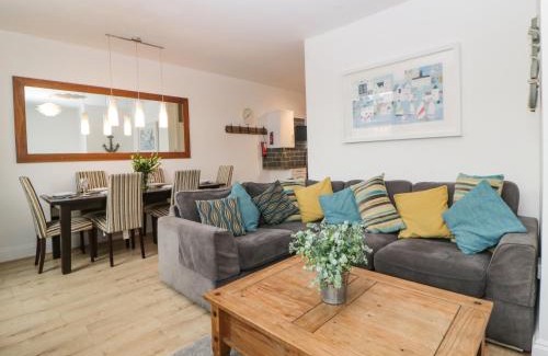 Brixham House | Quayside Lookout