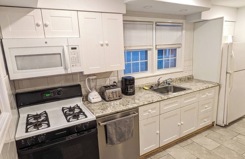 Wildwood Hotel | Quebec Motel