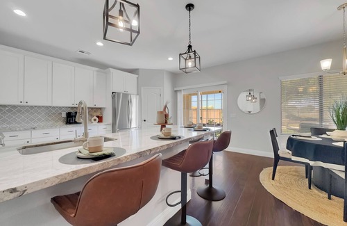 Villages At Queen Creek House | Queen Creek Cool! Pool/Game Room Sleeps 12! Savings!