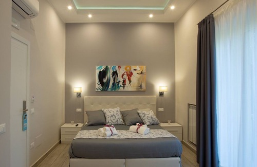 Centro Storico Bed & Breakfast | QUEEN HOME Royal Gardens B&B