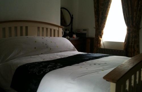 Lincoln Hotel | Queen in the West