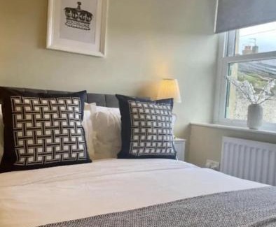 Skipton House | Queens Cottage