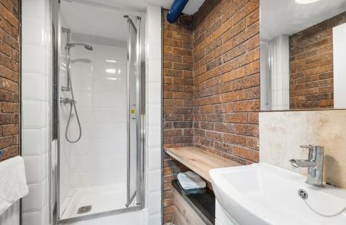 Brighton City Centre Hotel | Queens Place - Rooms