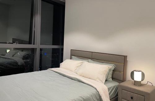 Brisbane Central Business District Apartment | Queens Wharf 54th Floor