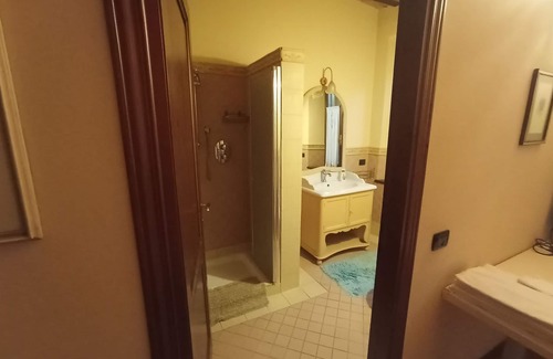 Gargallo Villa | Questa elegante villa offre camere perfetto per viaggi di lavoro o di coppia