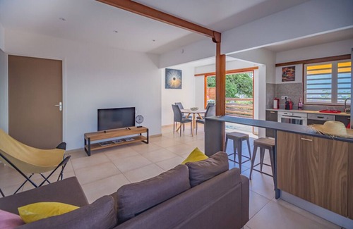 Baie-Mahault Villa | Quiétude et Modernité, Villa Tout Confort au Centre de la Guadeloupe !