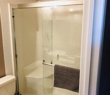 Stony Plain Apartment | Quiet 2 Bed 2 Bath close to Westview Hospital