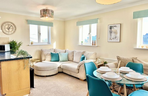 Hatfield Apartment | Quiet 2-bed w/gated parking in Hatfield