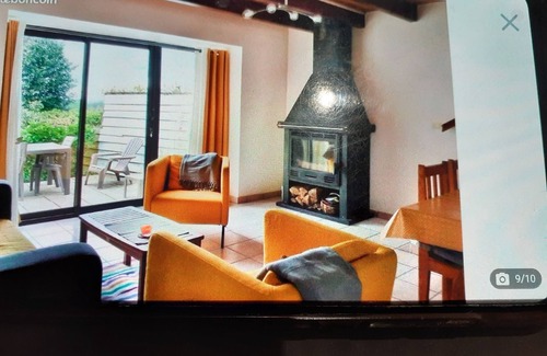 Berrien House | Quiet 5-person gîte