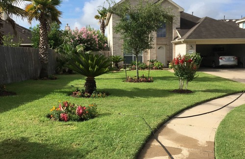 Mission Bend House | Quiet and Comfortable