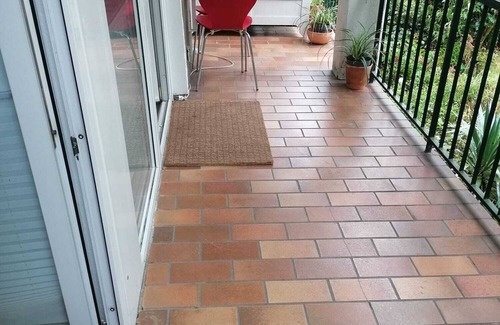 Nippes Apartment | Quiet apartment 4 min from the cathedral with office and balcony