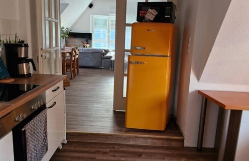Kitzingen Apartment | Quiet apartment (82 m2) with balcony and parking space