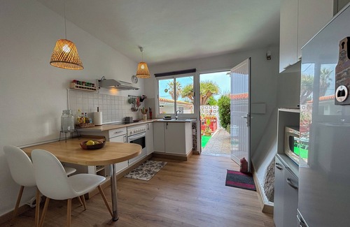 San Cristobal de La Laguna Apartment | QUIET APARTMENT AMONG GARDENS