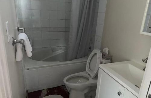 Edgemont Ski Chalet | Quiet Backyard Cabin