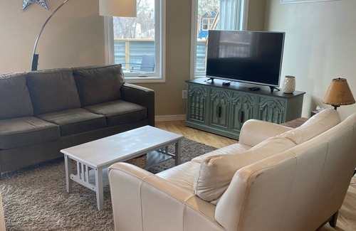 Manitou Beach House | Quiet cabin