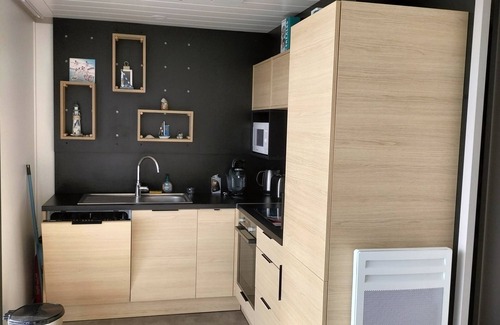 Pomerols Ski Chalet | Quiet chalet in a residential leisure park near Marseillan