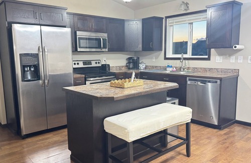 Moorhead House | Quiet Comfort · Spacious Home with Hot Tub & Cozy Vibes